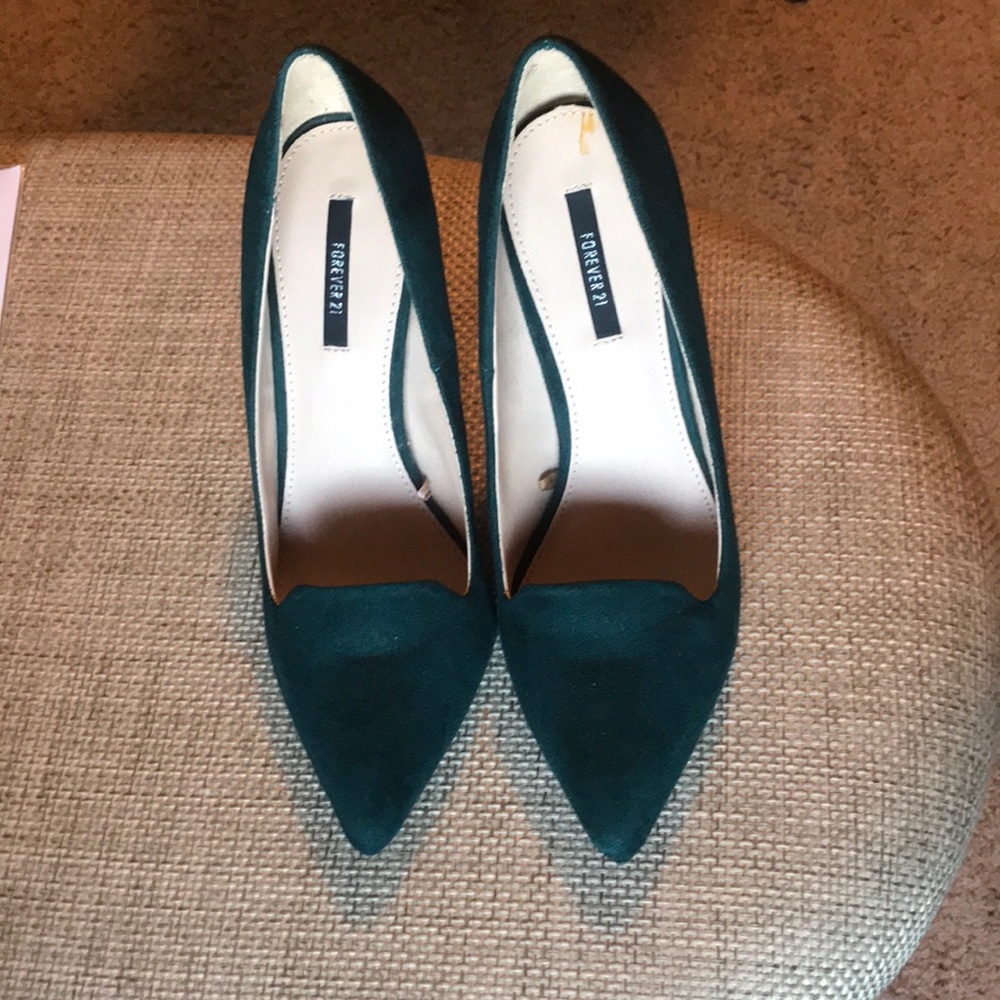 Forever 21 Emerald Green Heels. Size: 7